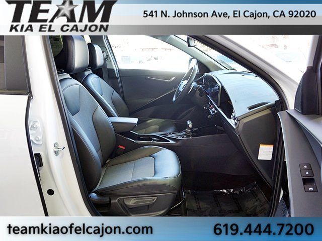 Certified 2025 Kia Niro EX Touring FWD image 12