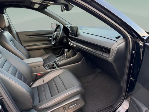 Certified 2025 Honda CR-V Sport-L image 32