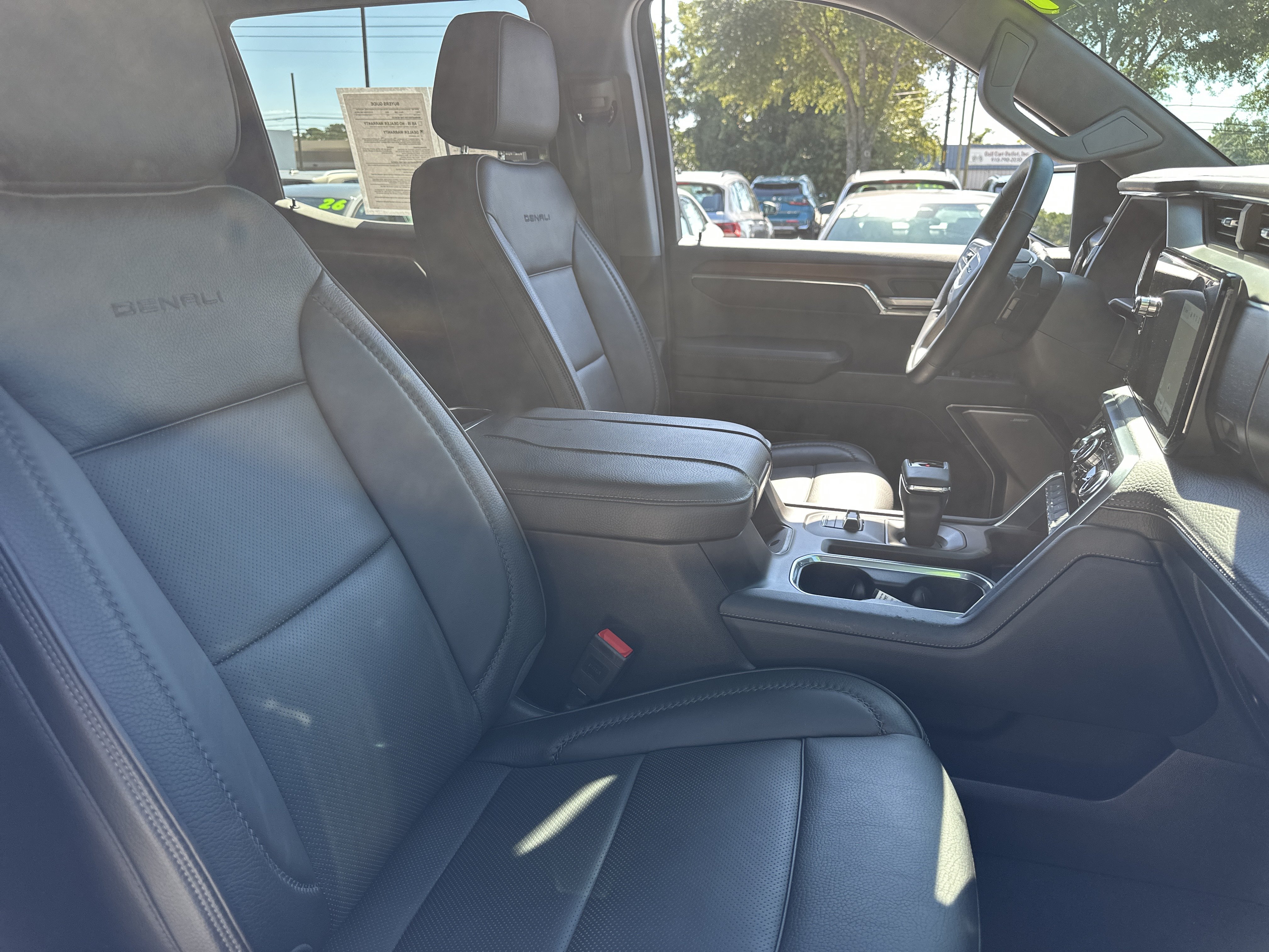 Used 2024 GMC Sierra 1500 Denali w/ Technology Package AWD/4WD image 13