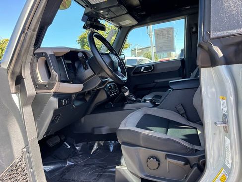 Used 2022 Ford Bronco Big Bend image 11