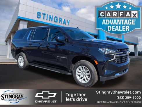 Used 2024 Chevrolet Suburban LT image 1