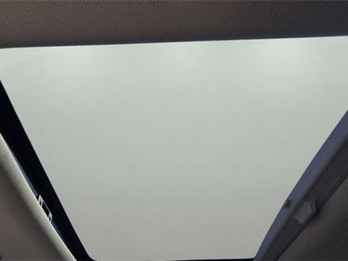 Used 2023 GMC Acadia Denali w/ Denali Technology Package image 33