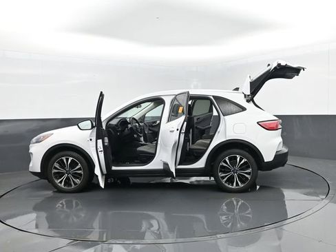 Used 2022 Ford Escape SE w/ SE Sport Appearance Package AWD/4WD image 31