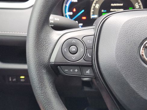 Used 2025 Toyota RAV4 XLE AWD/4WD image 22