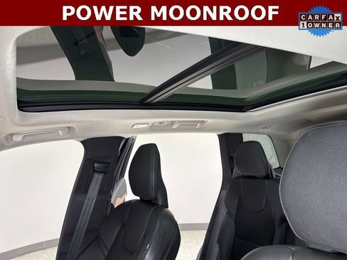 Used 2023 Volvo XC90 B6 Plus w/ Protection Package image 3