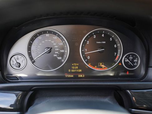 Used 2011 BMW 528i Sedan image 24