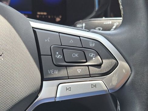 Certified 2022 Volkswagen Taos SE w/ IQ.Drive SE Package FWD image 24