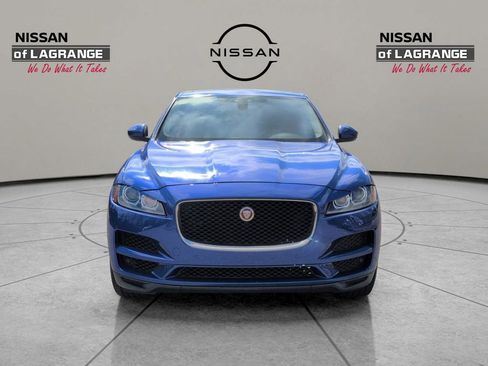 Used 2020 Jaguar F-PACE Prestige image 2