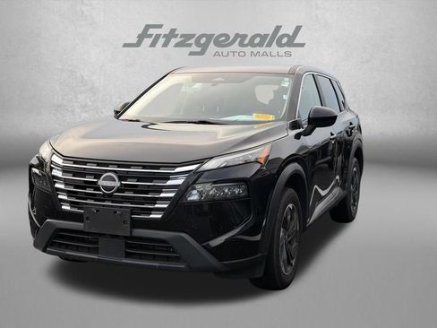 Used 2024 Nissan Rogue SV AWD/4WD image 3