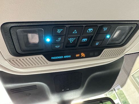 Certified 2025 Ford Expedition Active AWD/4WD image 41