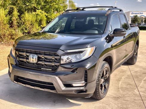 Used 2024 Honda Ridgeline Black Edition image 2