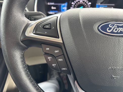 Certified 2021 Ford Edge Titanium image 28