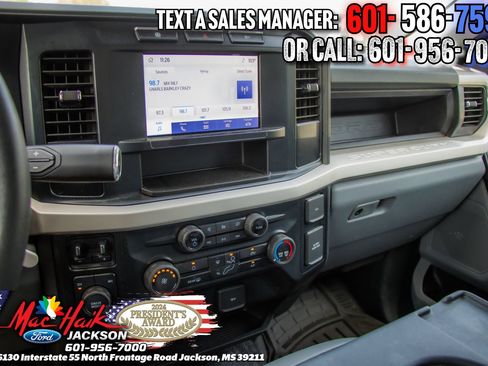 Used 2023 Ford F550 4x4 Crew Cab Super Duty image 13