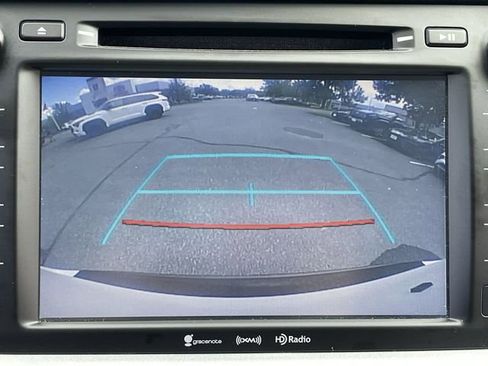 Certified 2019 Toyota Highlander XLE AWD/4WD image 18