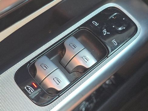 Certified 2023 Mercedes-Benz GLC 300 4MATIC image 26