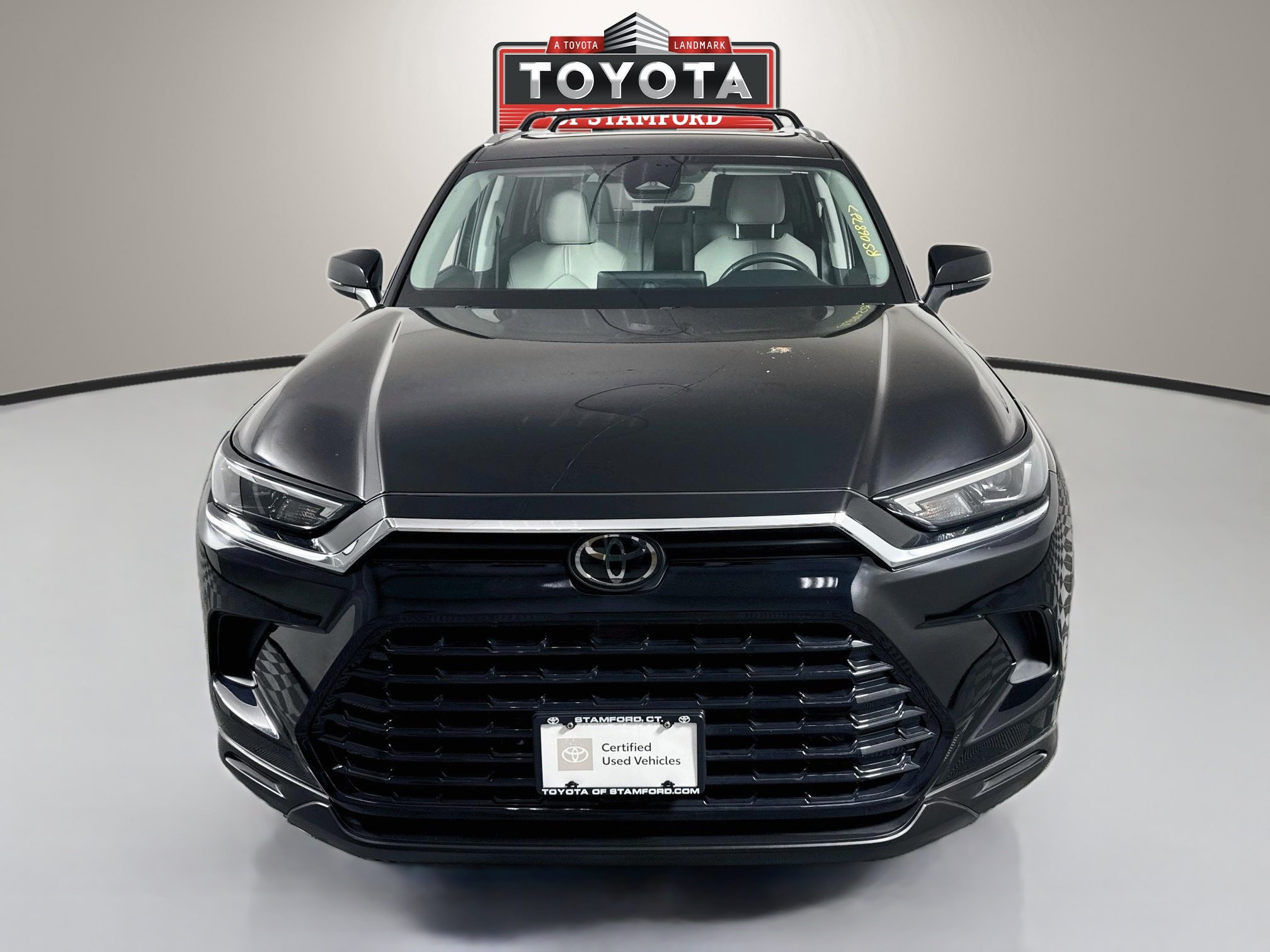 Used 2024 Toyota Grand Highlander AWD image 2