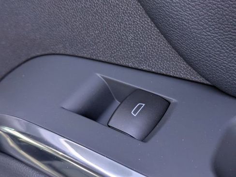 New 2026 Chevrolet Traverse LT w/ Midnight/Sport Edition image 35