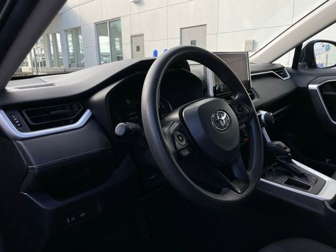 Used 2024 Toyota RAV4 XLE image 29