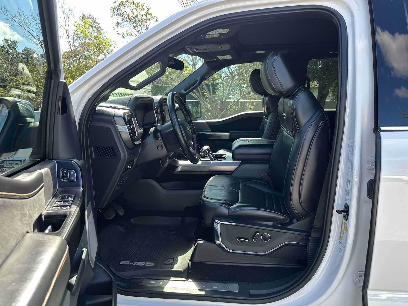 Used 2023 Ford F150 Platinum AWD/4WD image 2