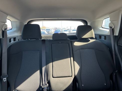 Used 2025 Kia Sportage LX FWD image 31