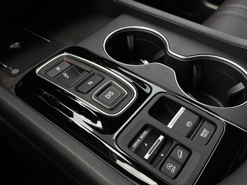 Certified 2026 Honda Pilot Black Edition image 36