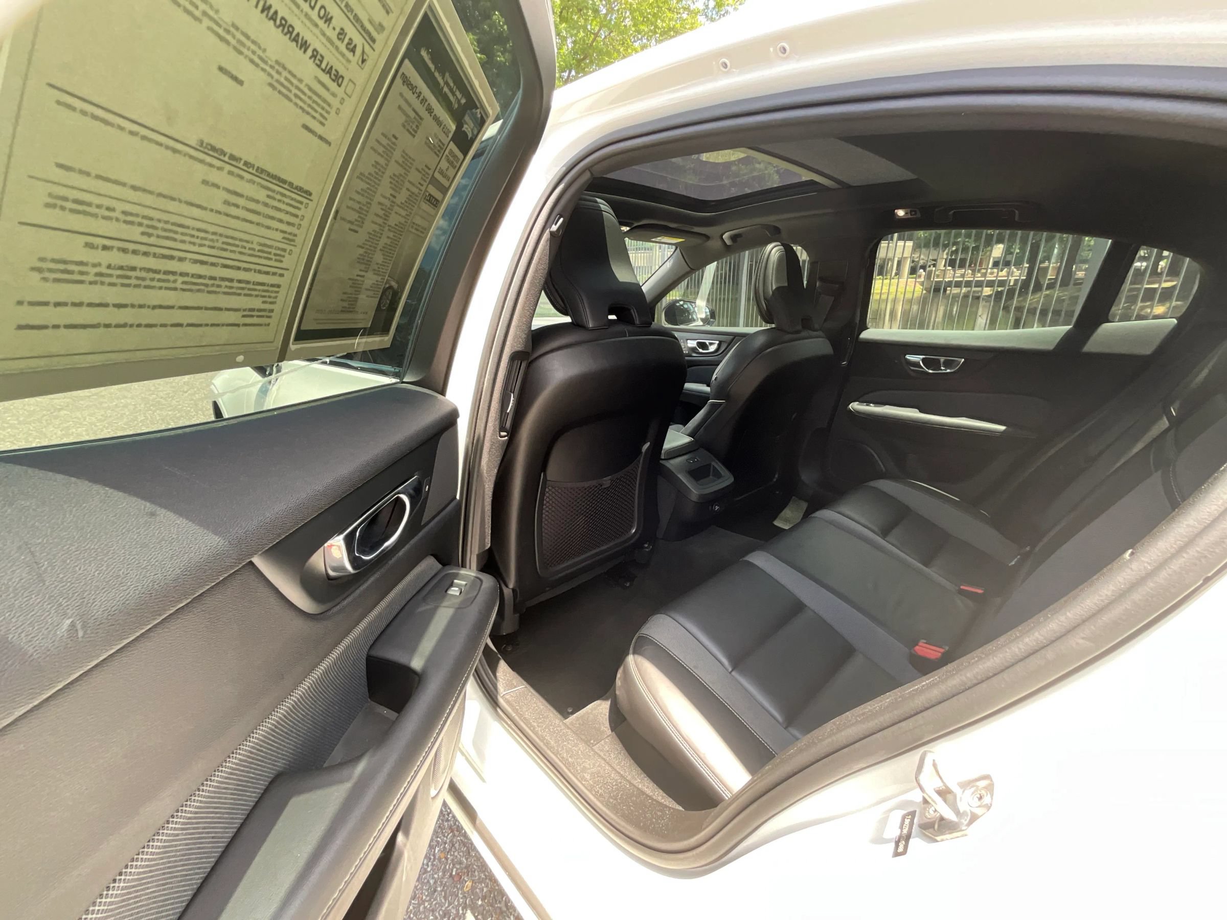 Used 2019 Volvo S60 T6 R-Design AWD/4WD image 11
