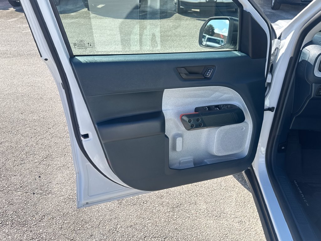 Used 2024 Ford Maverick XLT FWD image 14