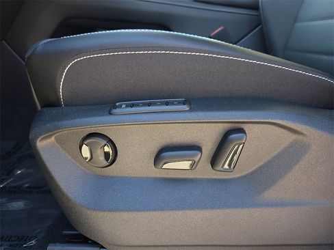 Used 2025 Volkswagen Atlas SEL image 20