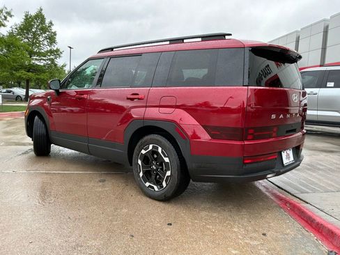 Used 2025 Hyundai Santa Fe SEL FWD image 8