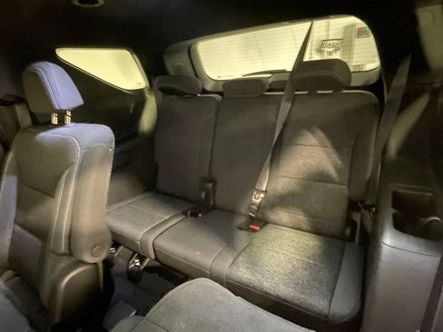 Used 2025 Chevrolet Traverse LT w/ LPO, Floor Liner Package AWD/4WD image 19