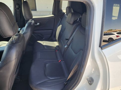 Used 2020 Jeep Renegade Altitude FWD image 13