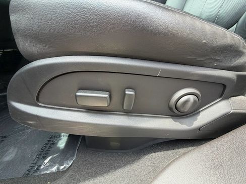 Used 2017 Buick Enclave Leather AWD/4WD image 19
