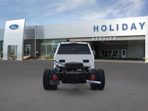 New 2026 Ford F350 4x4 Crew Cab DRW Super Duty image 5
