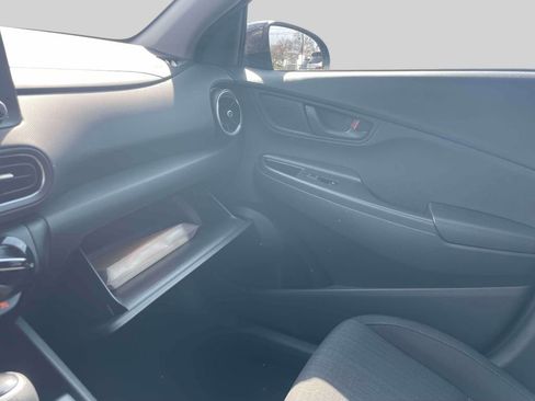 Certified 2023 Hyundai Kona SEL image 33