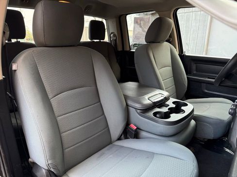 Used 2017 RAM 1500 Express AWD/4WD image 22