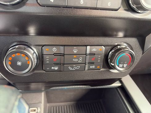 Used 2019 Ford F150 XLT w/ Equipment Group 302A Luxury AWD/4WD image 36