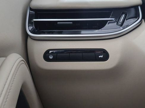 Certified 2025 INFINITI QX60 Sensory AWD/4WD image 17