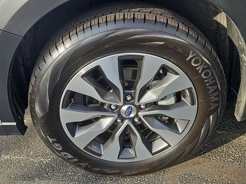 Certified 2025 Subaru Outback Limited image 4