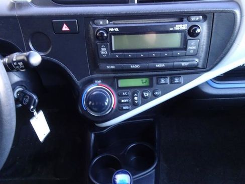 Used 2012 Toyota Prius C Two image 16