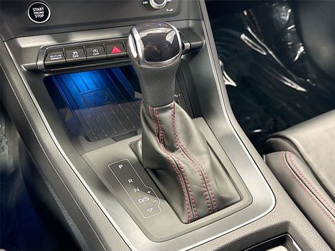 Certified 2025 Audi Q3 2.0T Premium Plus w/ Premium Plus Package image 17