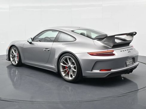 Certified 2018 Porsche 911 GT3 RWD image 3