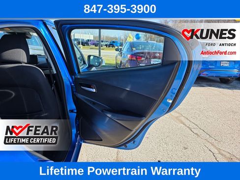 Used 2019 Toyota Yaris LE image 22