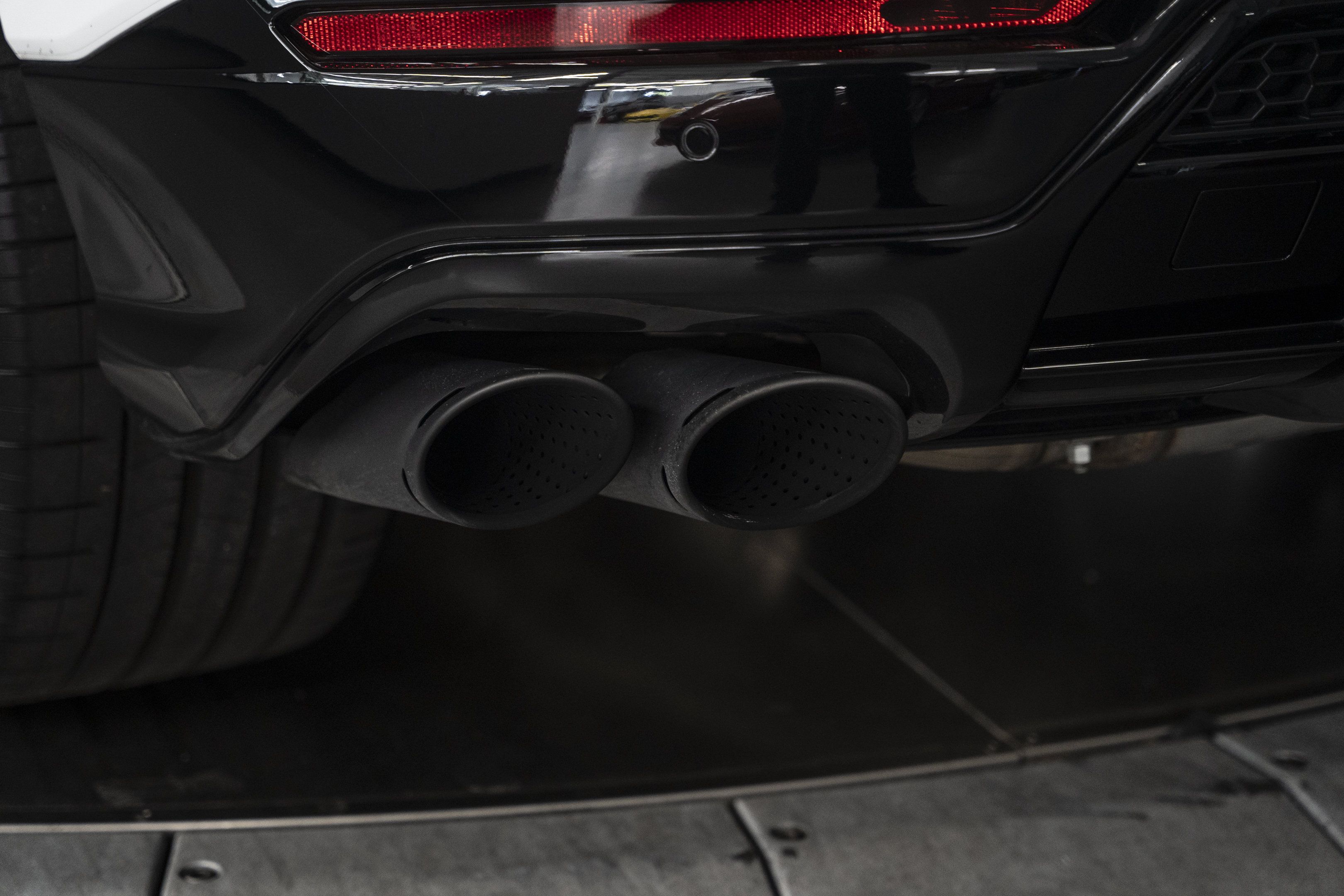 Used 2022 Lamborghini Urus AWD/4WD image 10