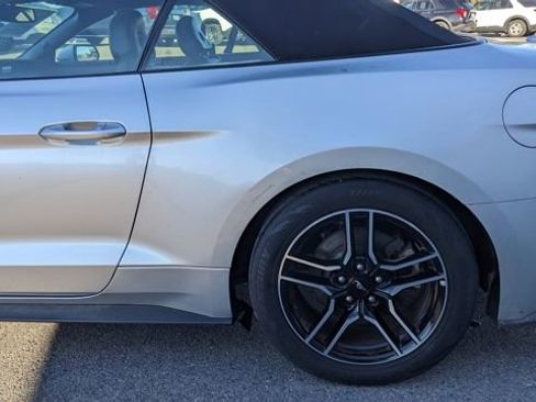 Used 2018 Ford Mustang Premium image 44