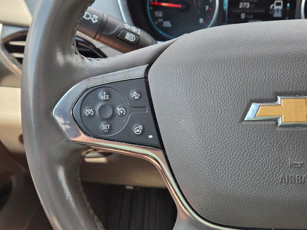 Used 2019 Chevrolet Traverse Premier w/ Driver Confidence II Package FWD image 23