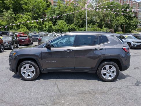 Used 2022 Jeep Compass Latitude w/ Convenience Group AWD/4WD image 11
