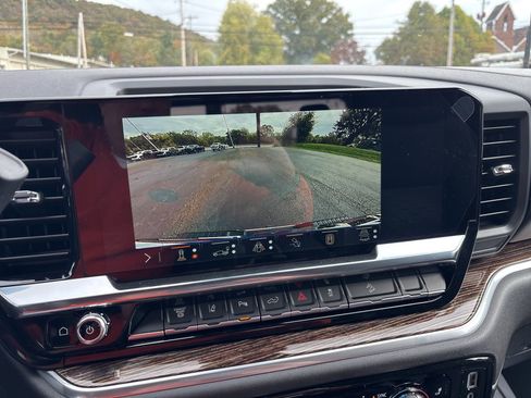 New 2026 GMC Sierra 2500 SLE image 16