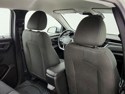 Used 2023 Chevrolet Bolt EUV LT w/ Comfort Package image 24