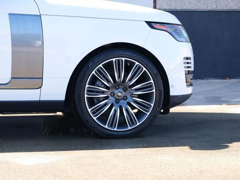 Used 2020 Land Rover Range Rover HSE image 13