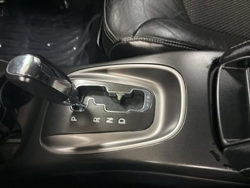 Used 2019 Dodge Journey Crossroad FWD image 13